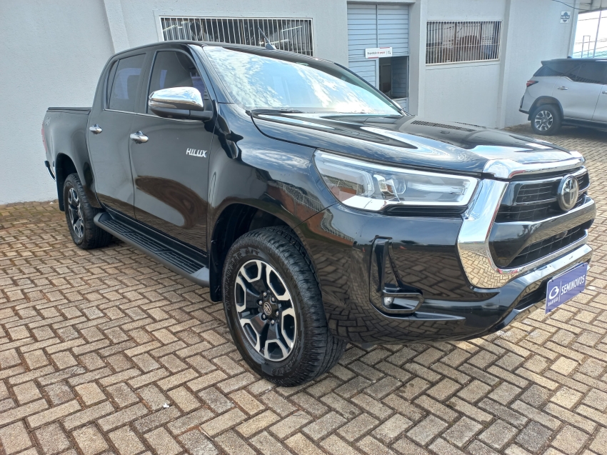 toyota hilux 2.8 d-4d turbo diesel cd srx 4x4 automatico 4p 2022