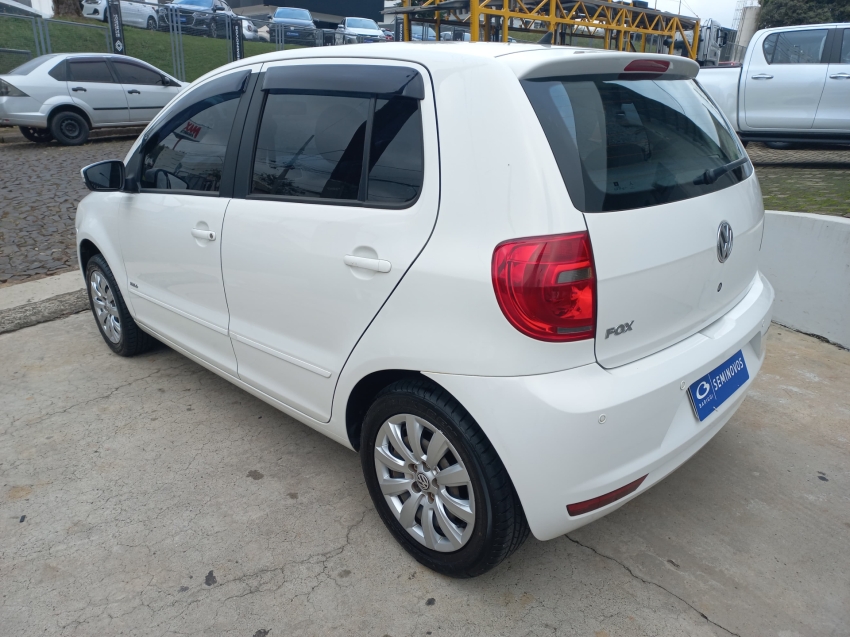 volkswagen fox 1.0 mi 8v flex 4p manual 2014