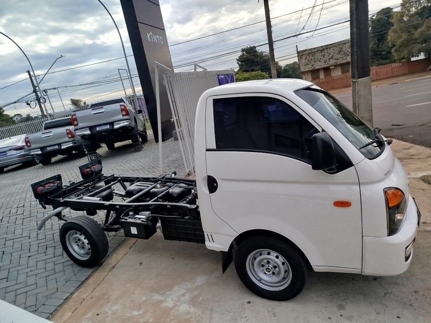 hyundai hr 2.5 motor euro v 130hp diesel 2p manual 2016