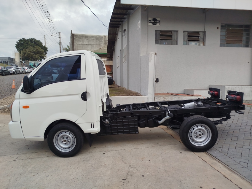 hyundai hr 2.5 motor euro v 130hp diesel 2p manual 2016