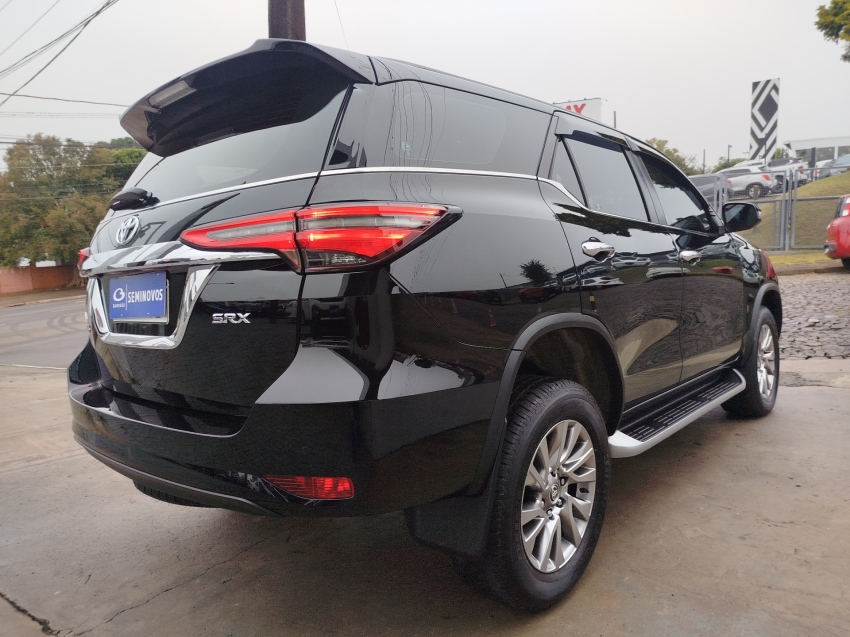toyota hilux sw4 2.8 d-4d turbo diesel srx 7l 4x4 automatico 4p 2021