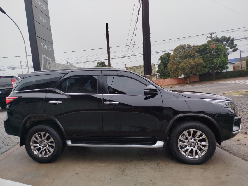 toyota hilux sw4 2.8 d-4d turbo diesel srx 7l 4x4 automatico 4p 2021