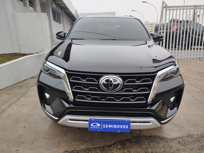 toyota hilux sw4 2.8 d-4d turbo diesel srx 7l 4x4 automatico 4p 2021