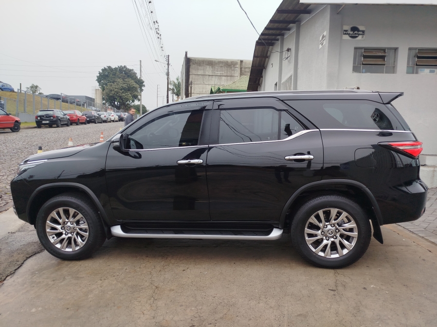toyota hilux sw4 2.8 d-4d turbo diesel srx 7l 4x4 automatico 4p 2021