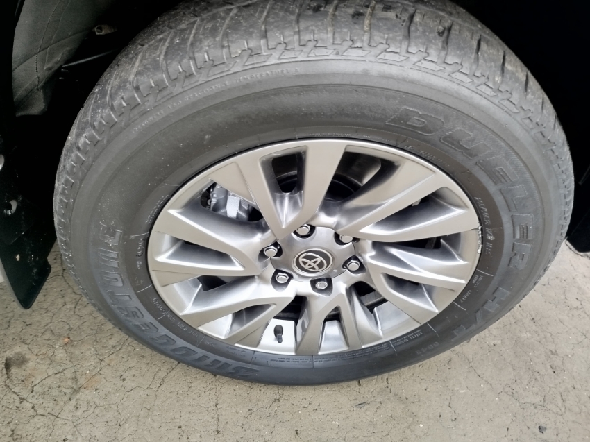 toyota hilux sw4 2.8 d-4d turbo diesel srx 7l 4x4 automatico 4p 2021