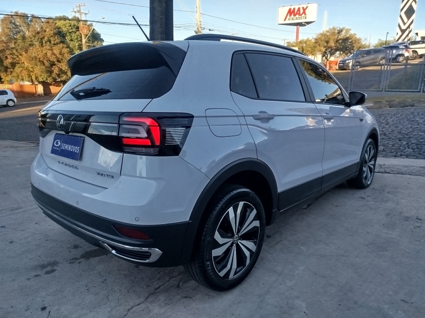 volkswagen t-cross 1.0 200 tsi total flex comfortline automatico 4p 2022