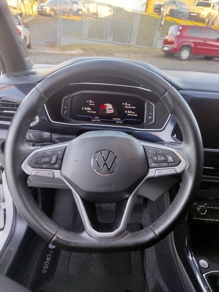 volkswagen t-cross 1.0 200 tsi total flex comfortline automatico 4p 2022