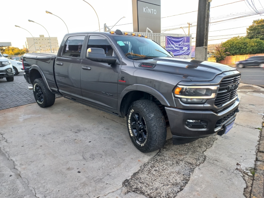 ram 3500 6.7 i6 turbo diesel laramie night edition cd 4x4 automatico 4p 2022