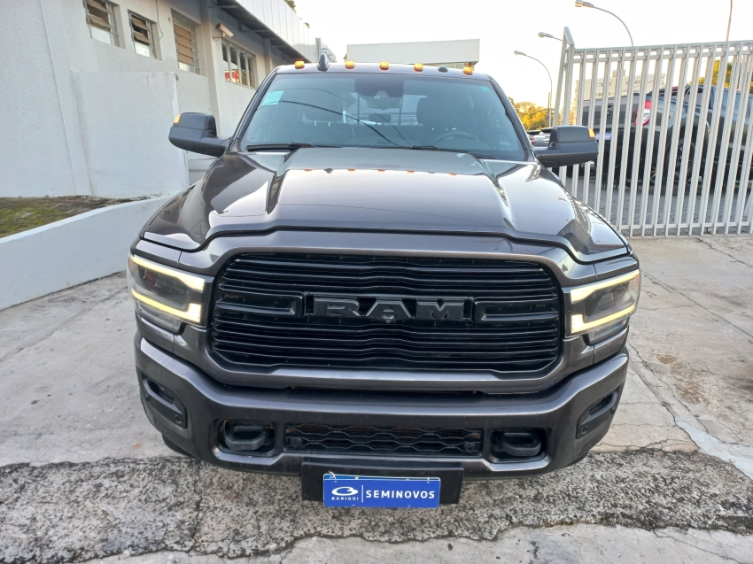 ram 3500 6.7 i6 turbo diesel laramie night edition cd 4x4 automatico 4p 2022