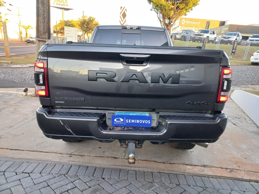 ram 3500 6.7 i6 turbo diesel laramie night edition cd 4x4 automatico 4p 2022