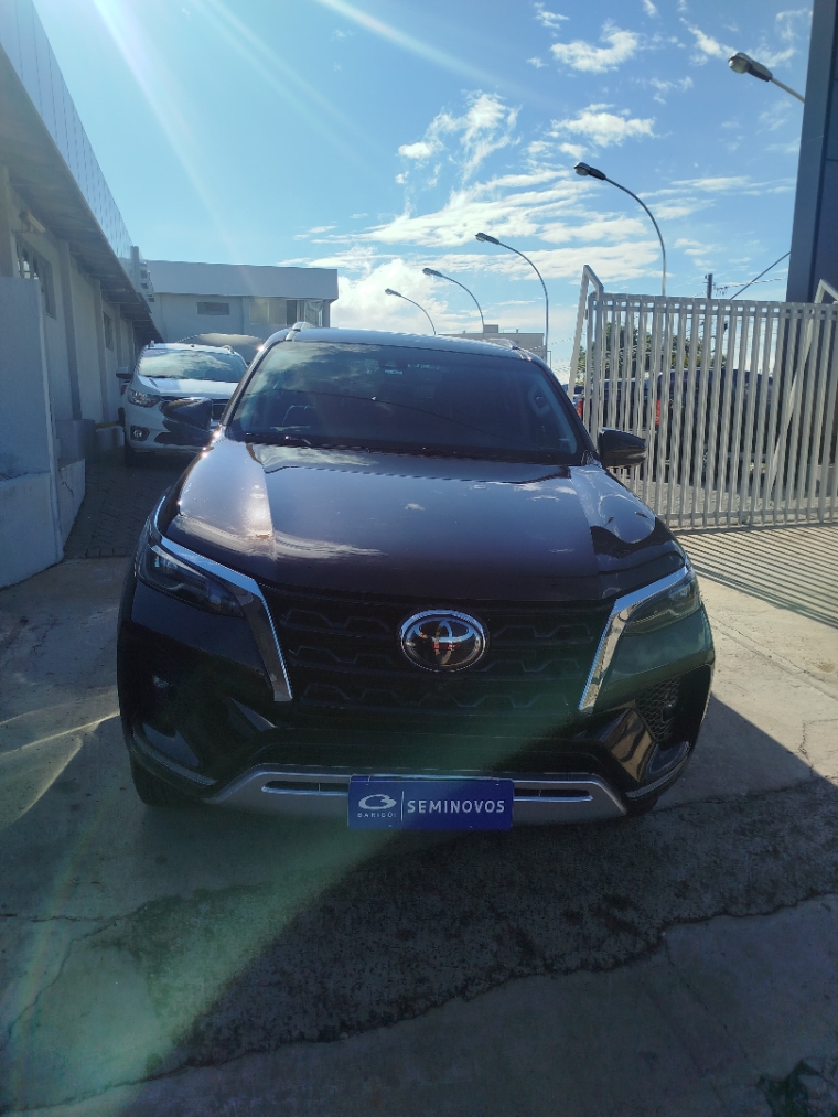 toyota hilux sw4 2.8 d-4d turbo diesel srx 7l 4x4 automatico 4p 2022