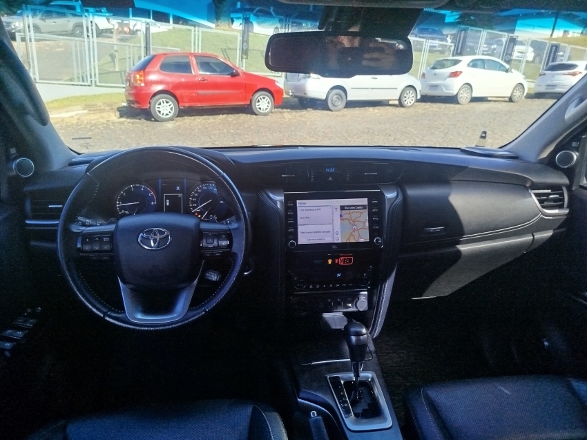 toyota hilux sw4 2.8 d-4d turbo diesel srx 7l 4x4 automatico 4p 2022