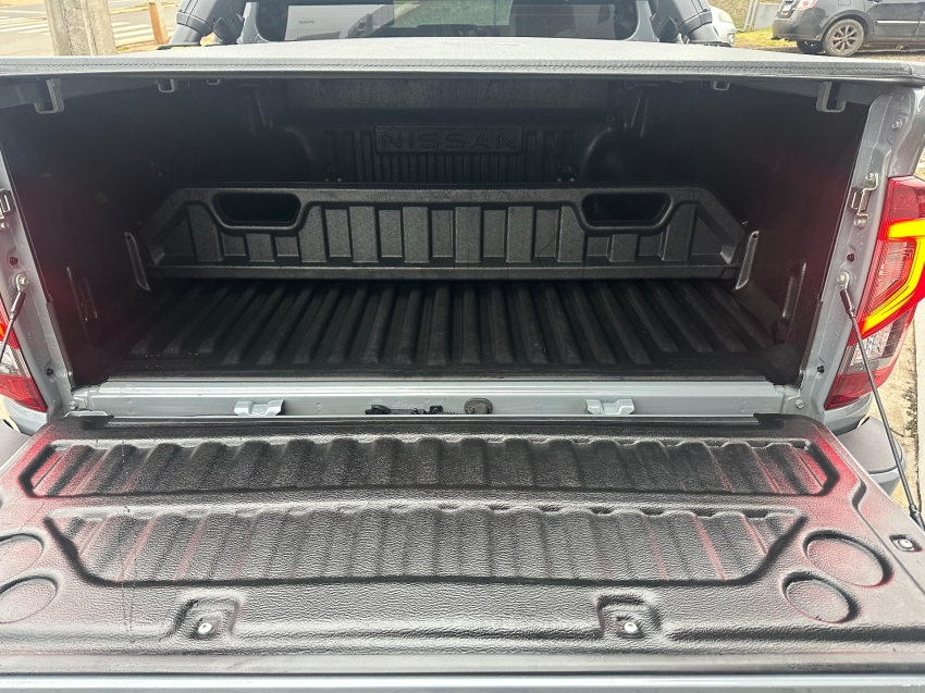 nissan frontier 2.3 16v turbo diesel pro4x cd 4x4 automatico 4p 2024