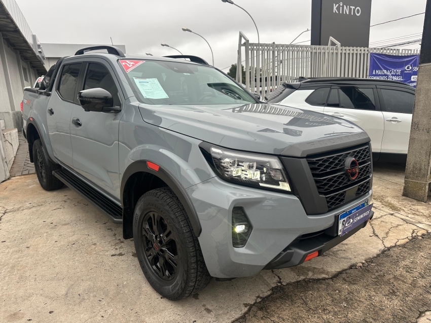 nissan frontier 2.3 16v turbo diesel pro4x cd 4x4 automatico 4p 2024