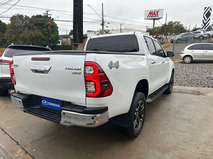 toyota hilux 2.8 d-4d turbo diesel cd srx 4x4 automatico 4p 2024