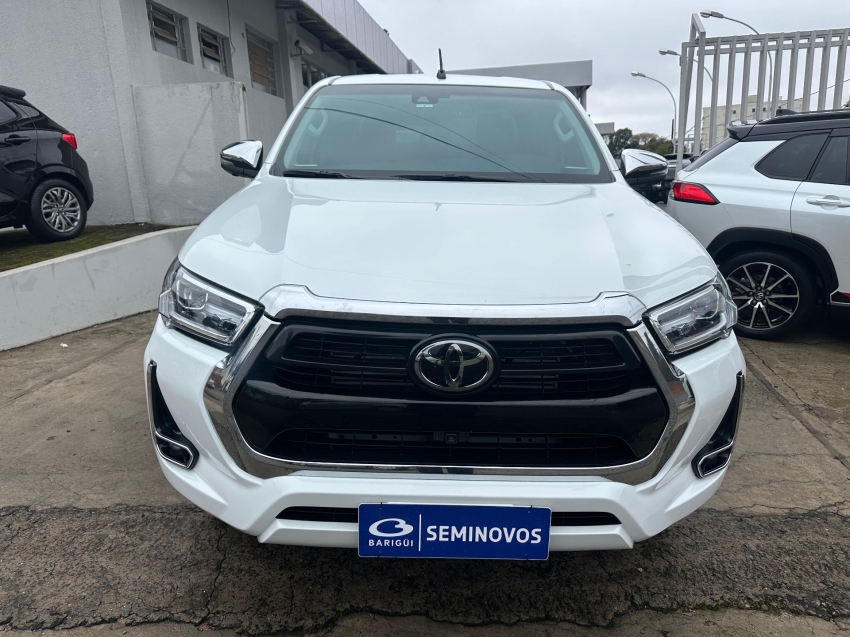toyota hilux 2.8 d-4d turbo diesel cd srx 4x4 automatico 4p 2024