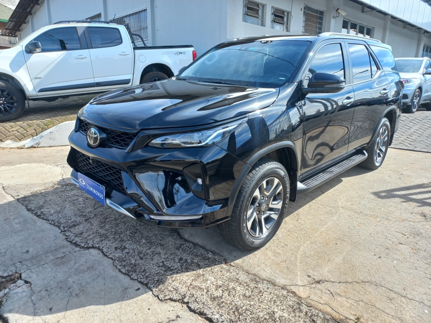 toyota hilux sw4 2.8 d-4d turbo diesel srx 7l 4x4 automatico 4p 2024