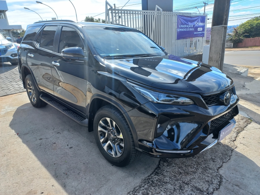 toyota hilux sw4 2.8 d-4d turbo diesel srx 7l 4x4 automatico 4p 2024