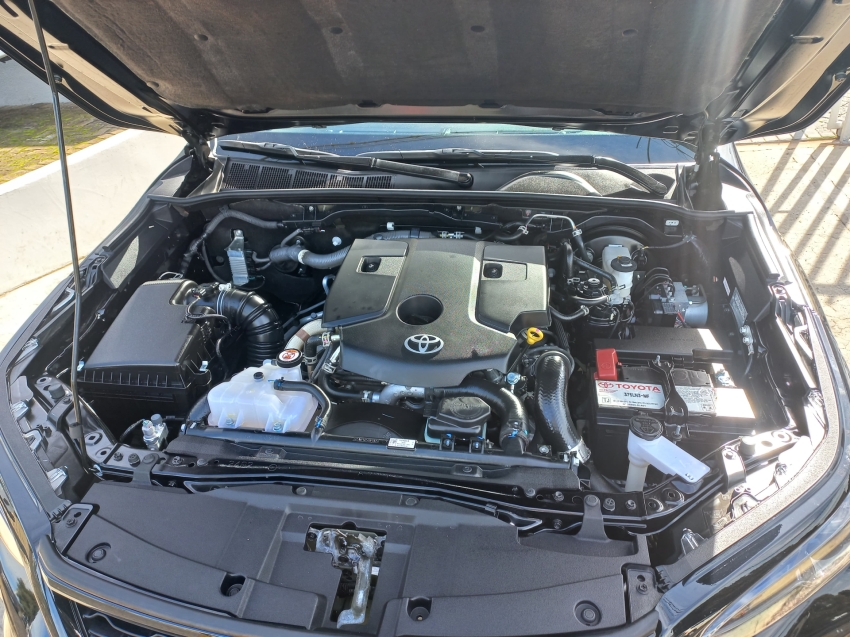 toyota hilux sw4 2.8 d-4d turbo diesel srx 7l 4x4 automatico 4p 2024