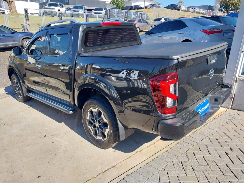 nissan frontier 2.3 16v turbo diesel platinum cd 4x4 automatico 4p 2023