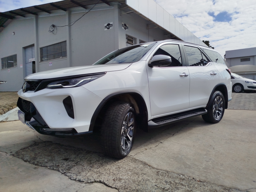 toyota hilux sw4 2.8 d-4d turbo diesel srx platinum 7l 4x4 automatico 4p 2024