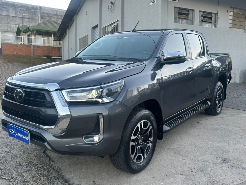 toyota hilux 2.8 d-4d turbo diesel cd srx 4x4 automatico 4p 2023