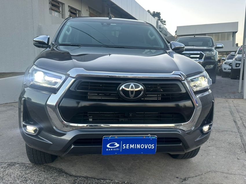 toyota hilux 2.8 d-4d turbo diesel cd srx 4x4 automatico 4p 2023
