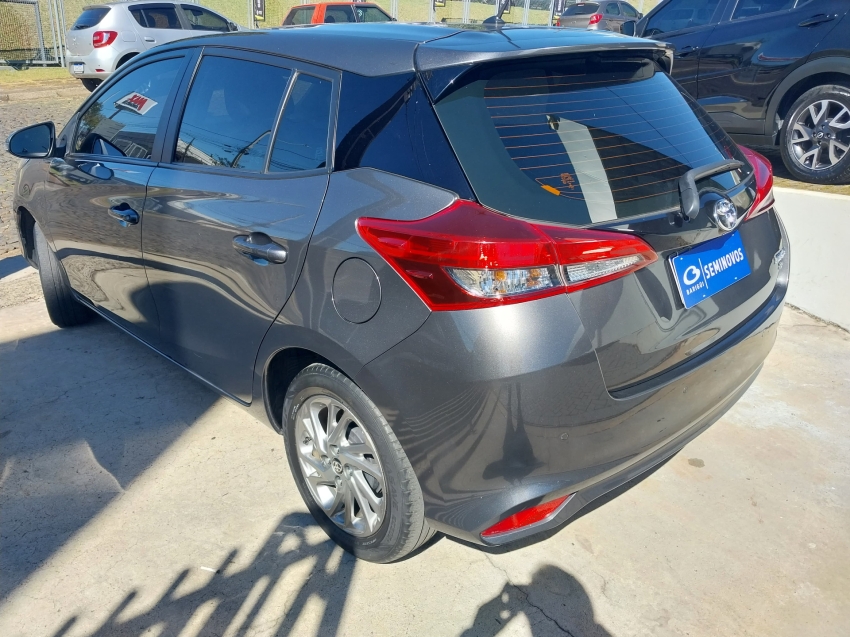 toyota yaris 1.5 16v flex xs connect multidrive 4p automatico 2023