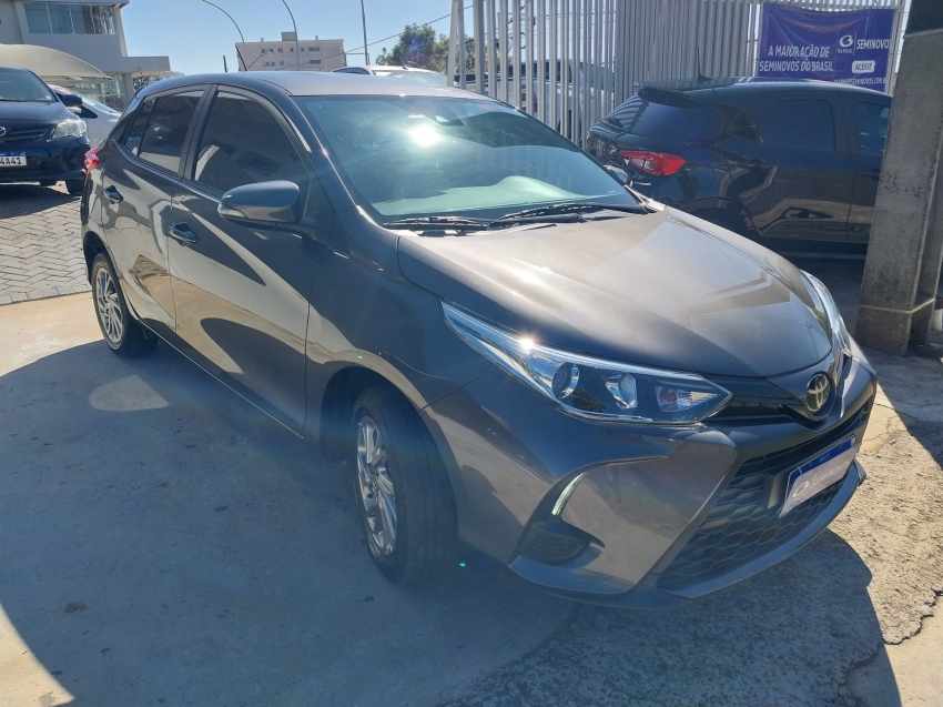 toyota yaris 1.5 16v flex sedan xs connect multidrive 4p automatico 2023