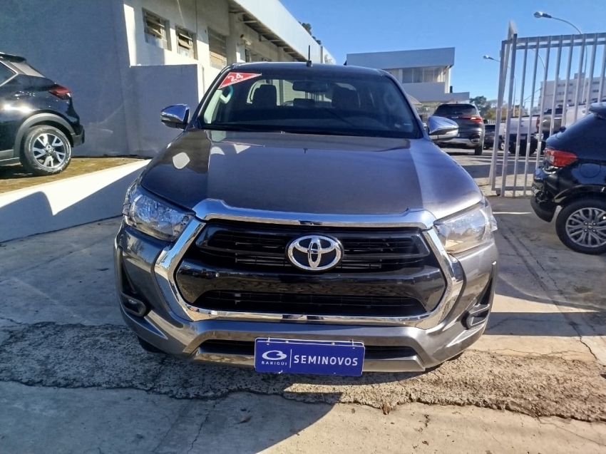toyota hilux 2.8 d-4d turbo diesel cd srv 4x4 automatico 4p 2024