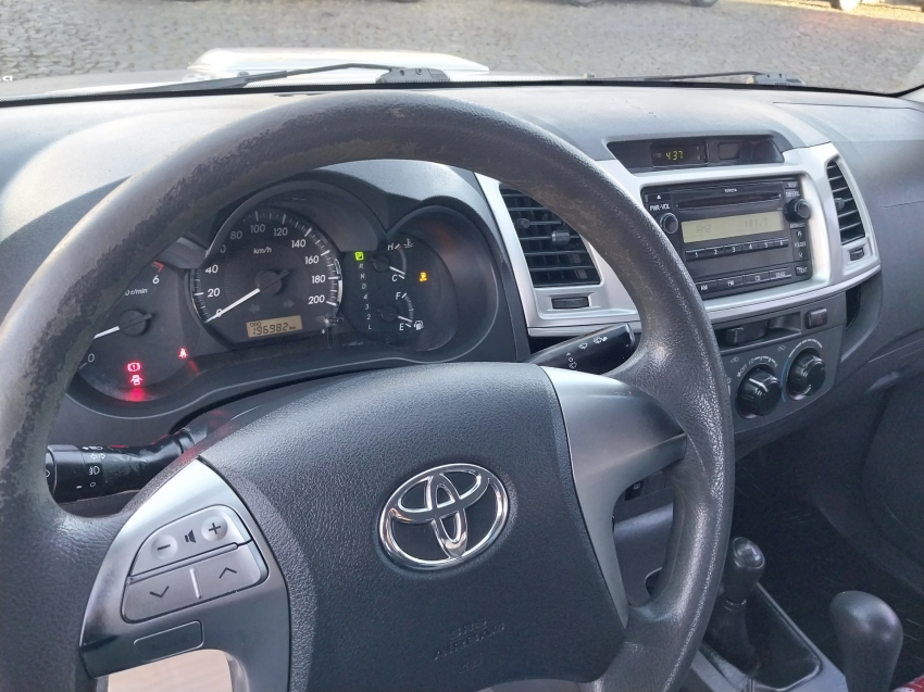 toyota hilux 3.0 sr 4x4 cd 16v turbo intercooler diesel 4p automatico 2013