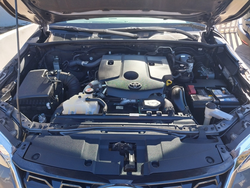 toyota hilux sw4 2.8 d-4d turbo diesel srx 7l 4x4 automatico 4p 2022