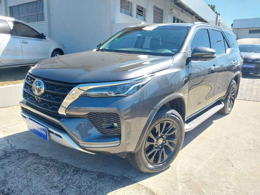 toyota hilux sw4 2.8 d-4d turbo diesel srx 7l 4x4 automatico 4p 2022