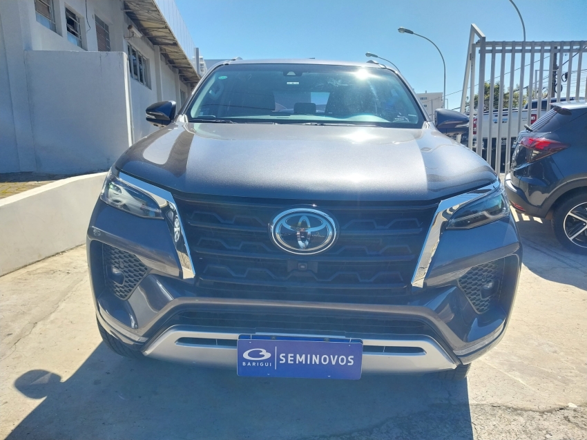 toyota hilux sw4 2.8 d-4d turbo diesel srx 7l 4x4 automatico 4p 2022