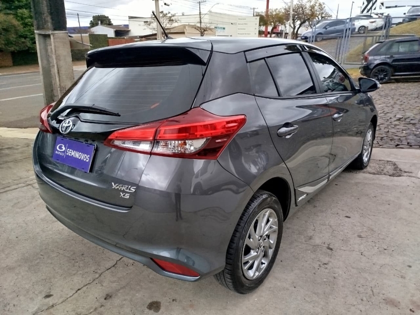 toyota yaris 1.5 16v flex xs multidrive 4p automatico 20247