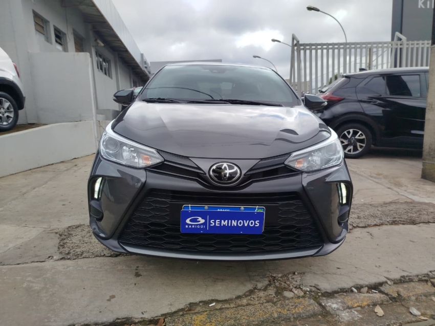 toyota yaris 1.5 16v flex xs multidrive 4p automatico 20241