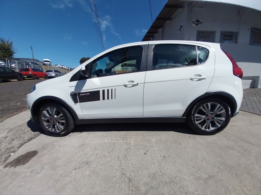 fiat palio 1.6 mpi sporting 16v flex 4p automatizado semiautomatico 2015