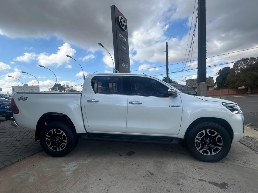 toyota hilux 2.8 d-4d turbo diesel cd srx 4x4 automatico 4p 2021