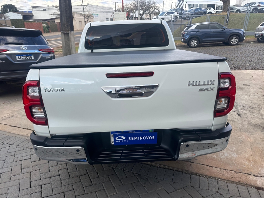 toyota hilux 2.8 d-4d turbo diesel cd srx 4x4 automatico 4p 2021