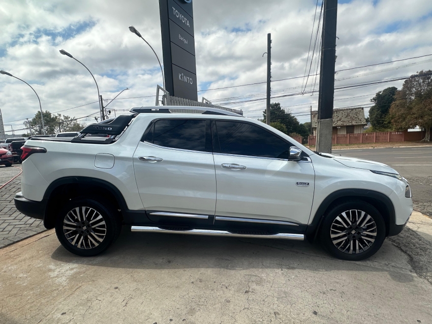 fiat toro 2.0 16v turbo diesel ranch 4wd at9 4p automatico 2024