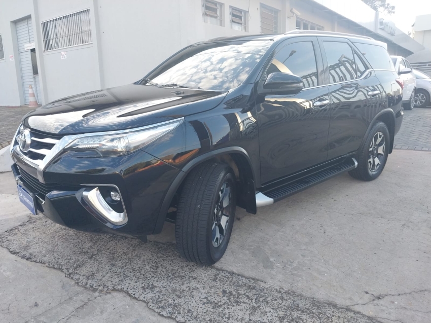 toyota hilux sw4 2.8 srx 4x4 7 lugares 16v turbo intercooler diesel 4p automatico 2018