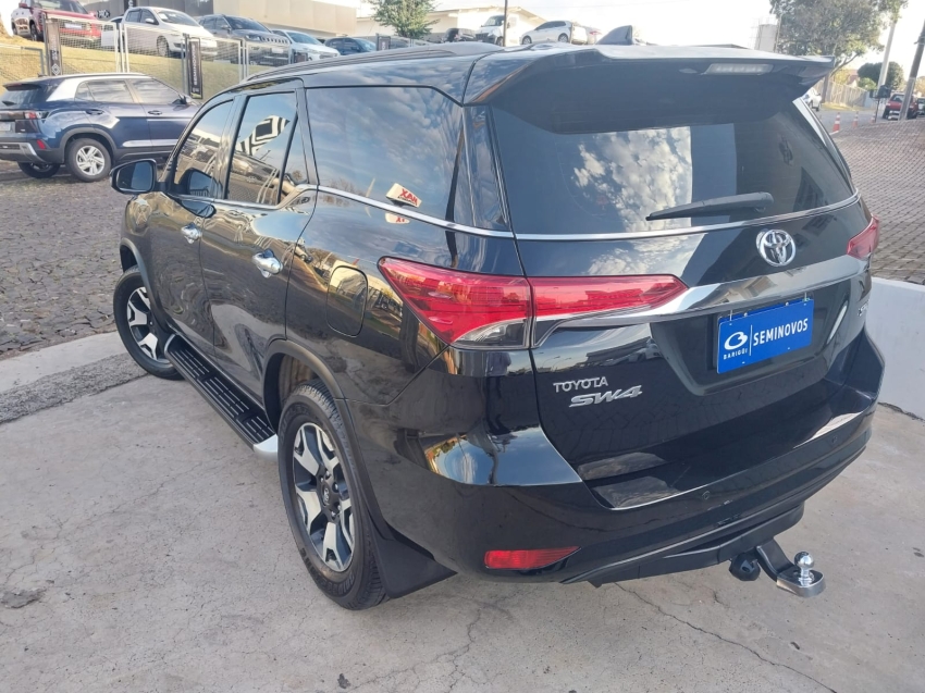 toyota hilux sw4 2.8 srx 4x4 7 lugares 16v turbo intercooler diesel 4p automatico 2018