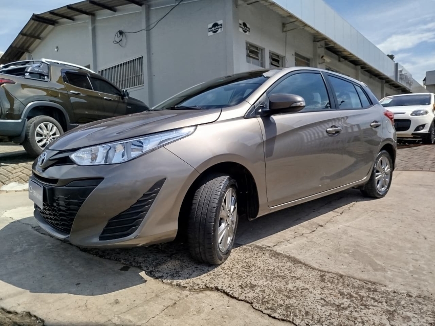 toyota yaris 1.5 16v flex xl plus connect multidrive 4p automatico 2020