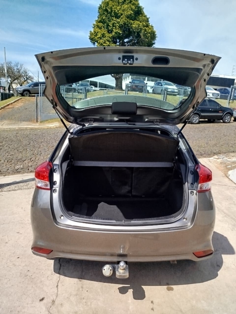 toyota yaris 1.5 16v flex xl plus connect multidrive 4p automatico 2020
