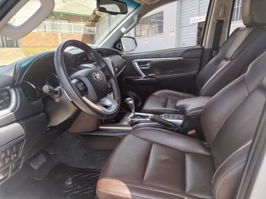 toyota hilux sw4 2.8 srx 4x4 16v turbo intercooler diesel 4p automatico 2019