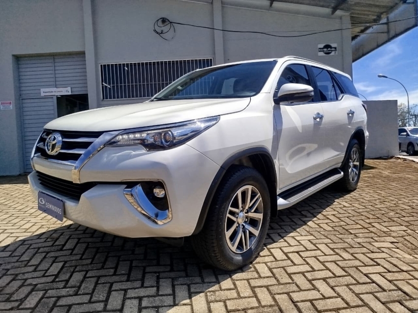 toyota hilux sw4 2.8 srx 4x4 16v turbo intercooler diesel 4p automatico 2019