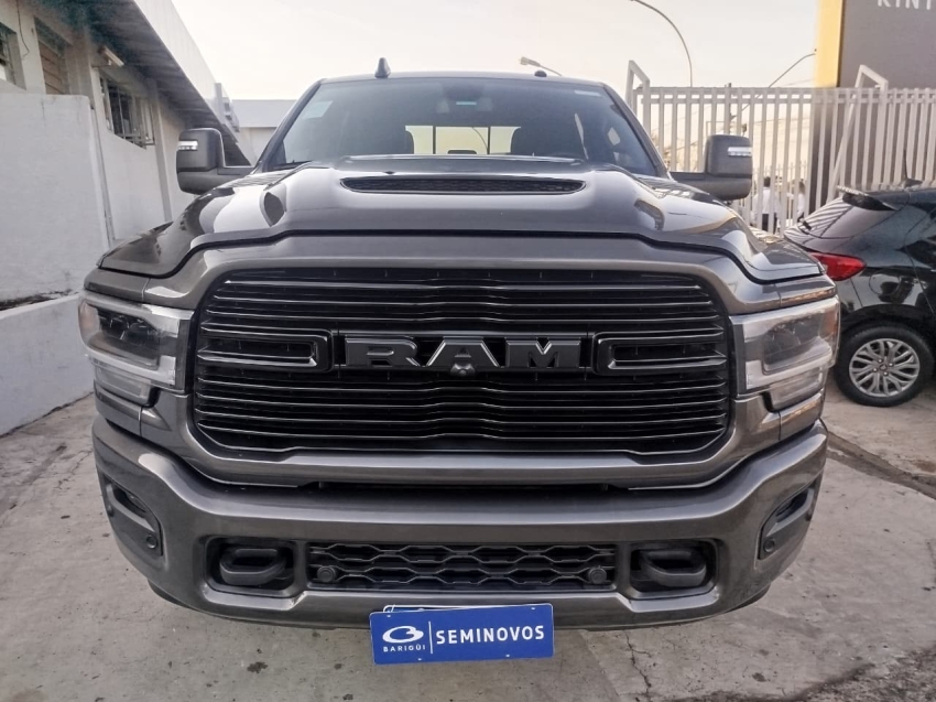 ram 2500 6.7 i6 turbo diesel laramie night edition cd 4x4 automatico 4p 2024