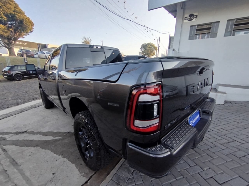 ram 2500 6.7 i6 turbo diesel laramie night edition cd 4x4 automatico 4p 2024