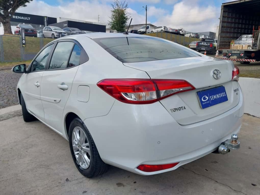 toyota yaris 1.5 16v flex sedan xl multidrive 4p automatico 2019
