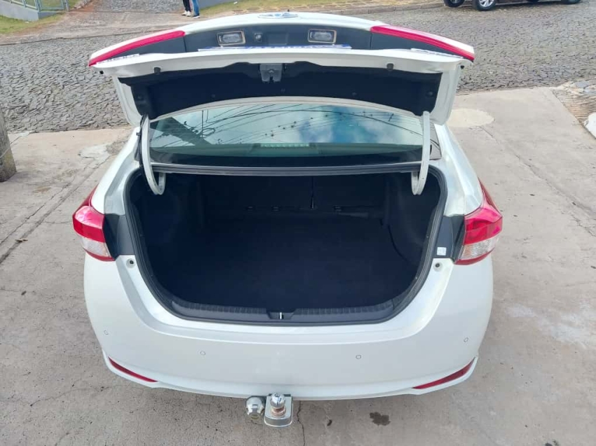 toyota yaris 1.5 16v flex sedan xl multidrive 4p automatico 2019